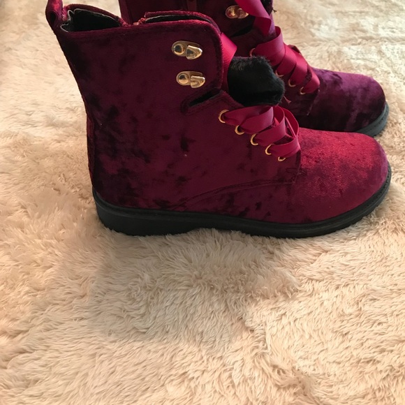 Olivia Miller Rockville Ribbon Laced Boots - Picture 2 of 4